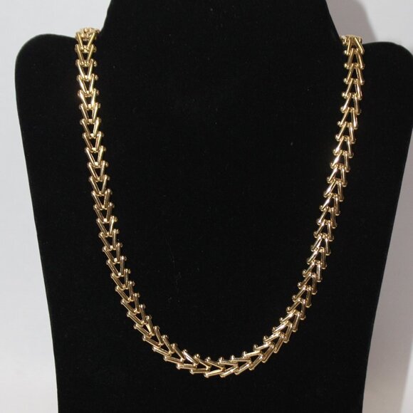 Vintage Gold Monet Chain Necklace - Picture 1 of 11
